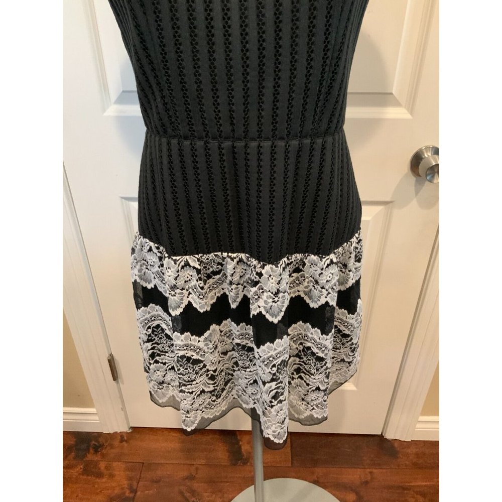 Anna Sui Black & White Floral Lace Sleeveless Mini Dress, Size 4 - Picture 3 of 9